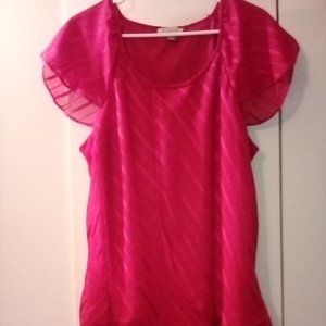 Ladies size 2X, pretty, flowy, Red